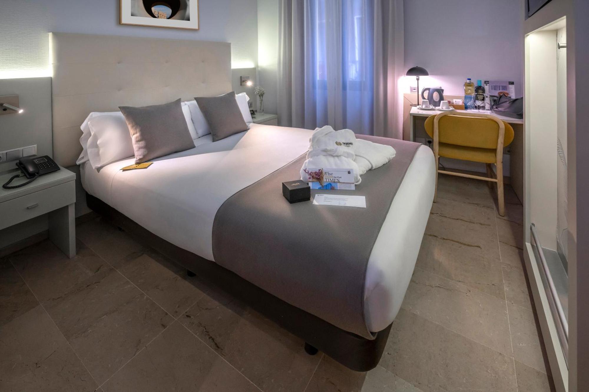 Hotel Serhs Del Port Барселона Екстериор снимка